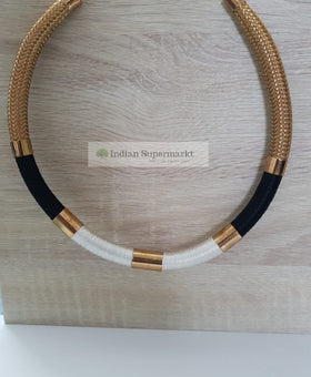 Black & White Thread Necklace - Indiansupermarkt